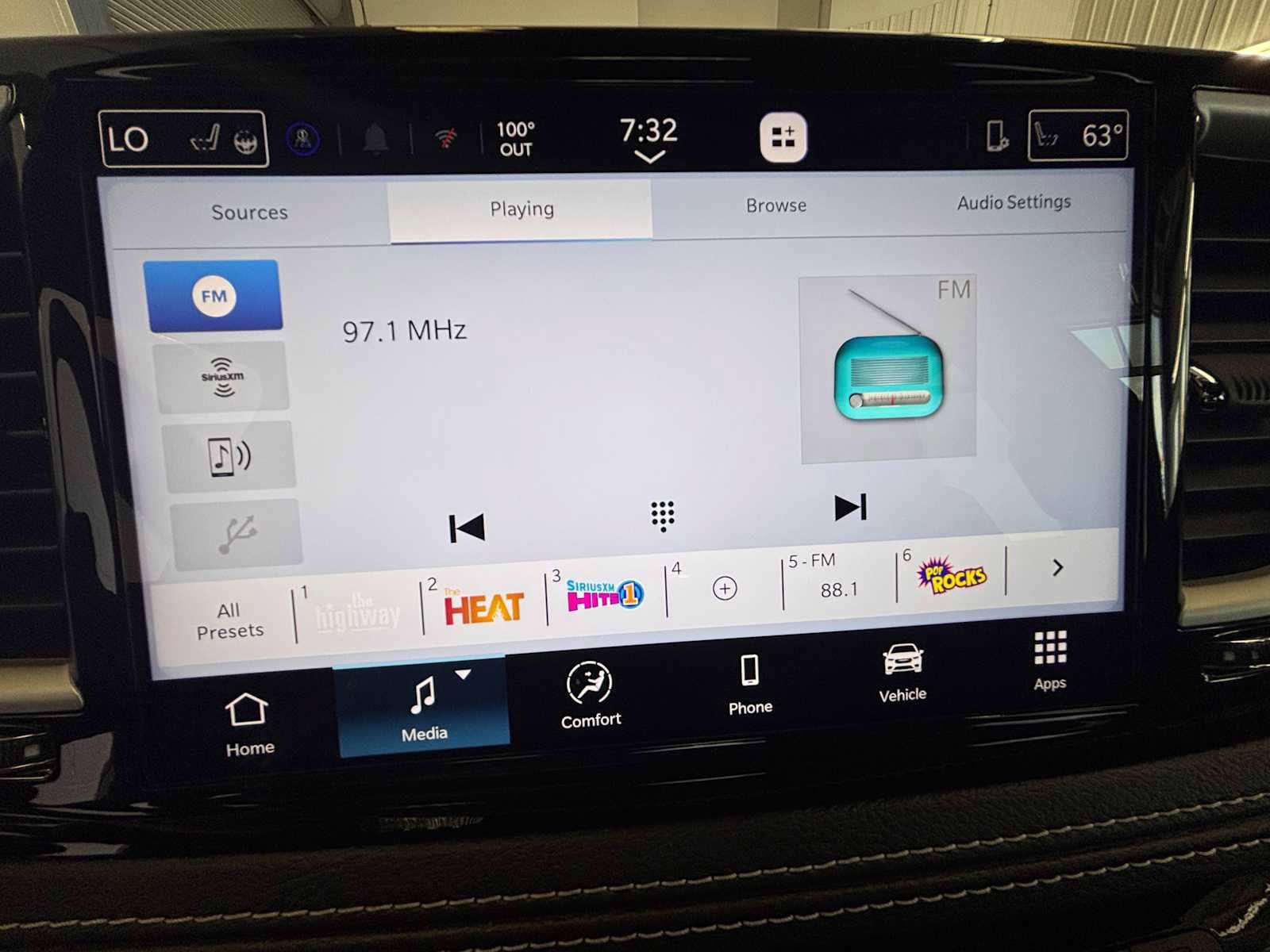 New 2027 Chrysler Pacifica Select FWD image 24
