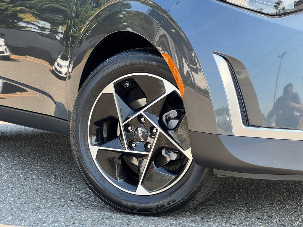 Certified 2023 Kia Soul EX FWD image 2