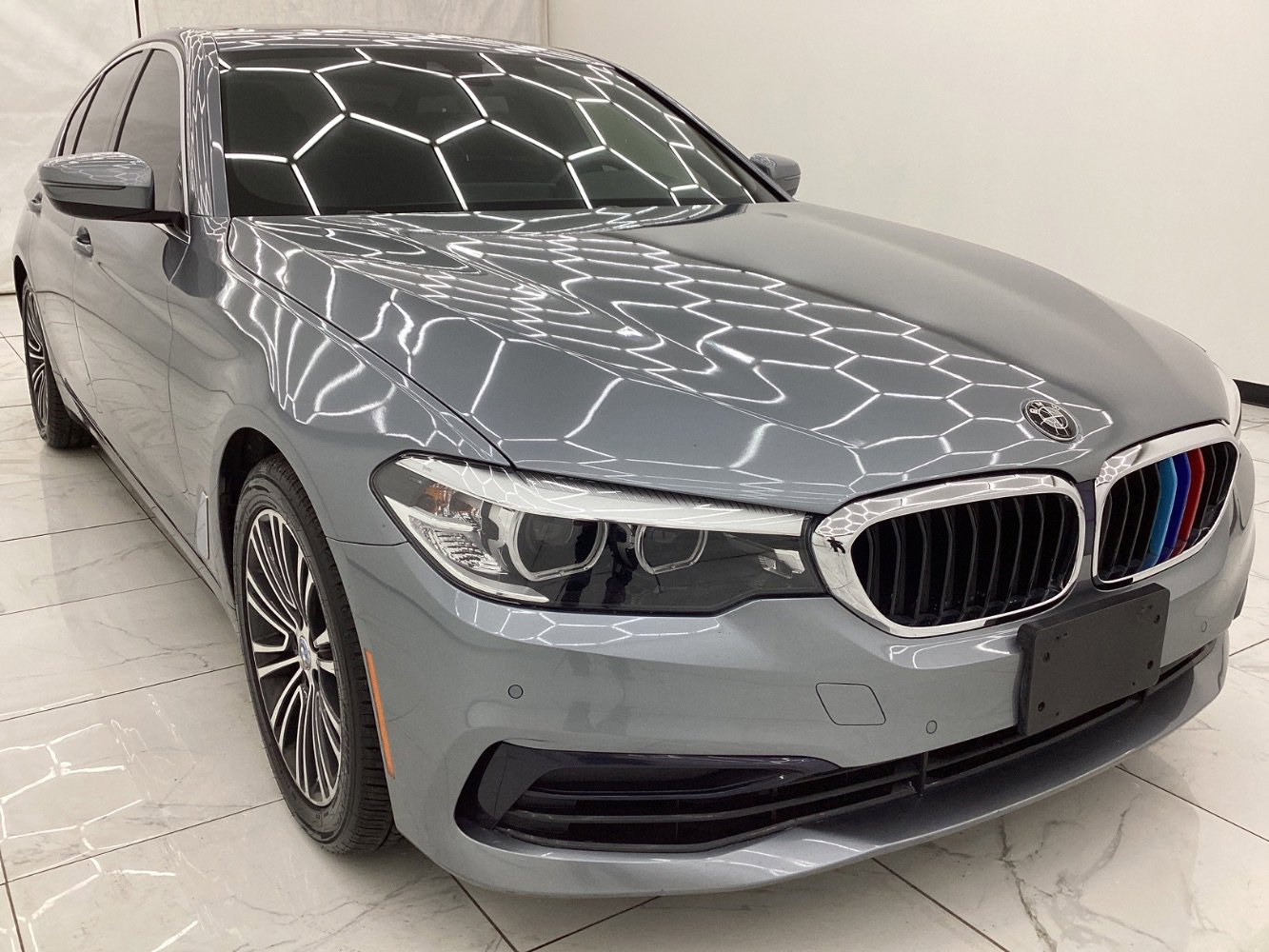 Used 2019 BMW 540i xDrive w/ Convenience Package image 3
