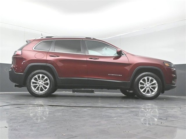 Used 2019 Jeep Cherokee Latitude w/ Cold Weather Group image 43