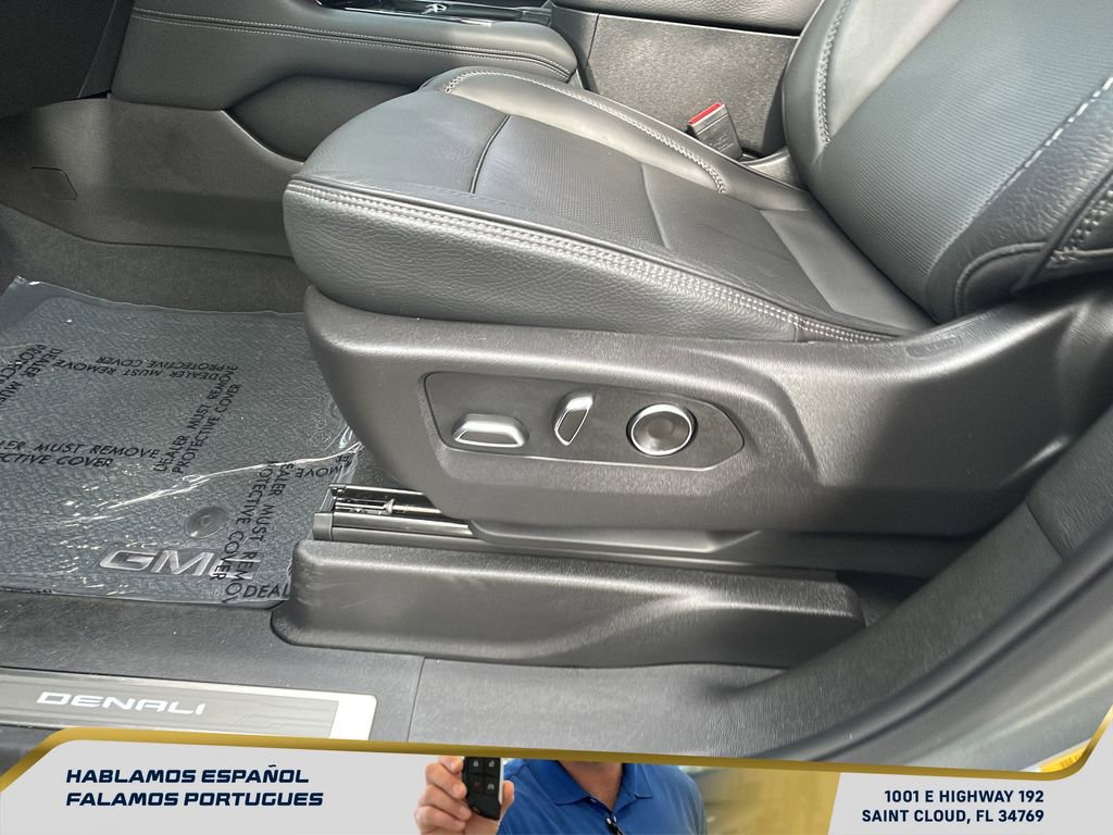 Used 2026 GMC Yukon Denali w/ Denali Reserve Package image 15