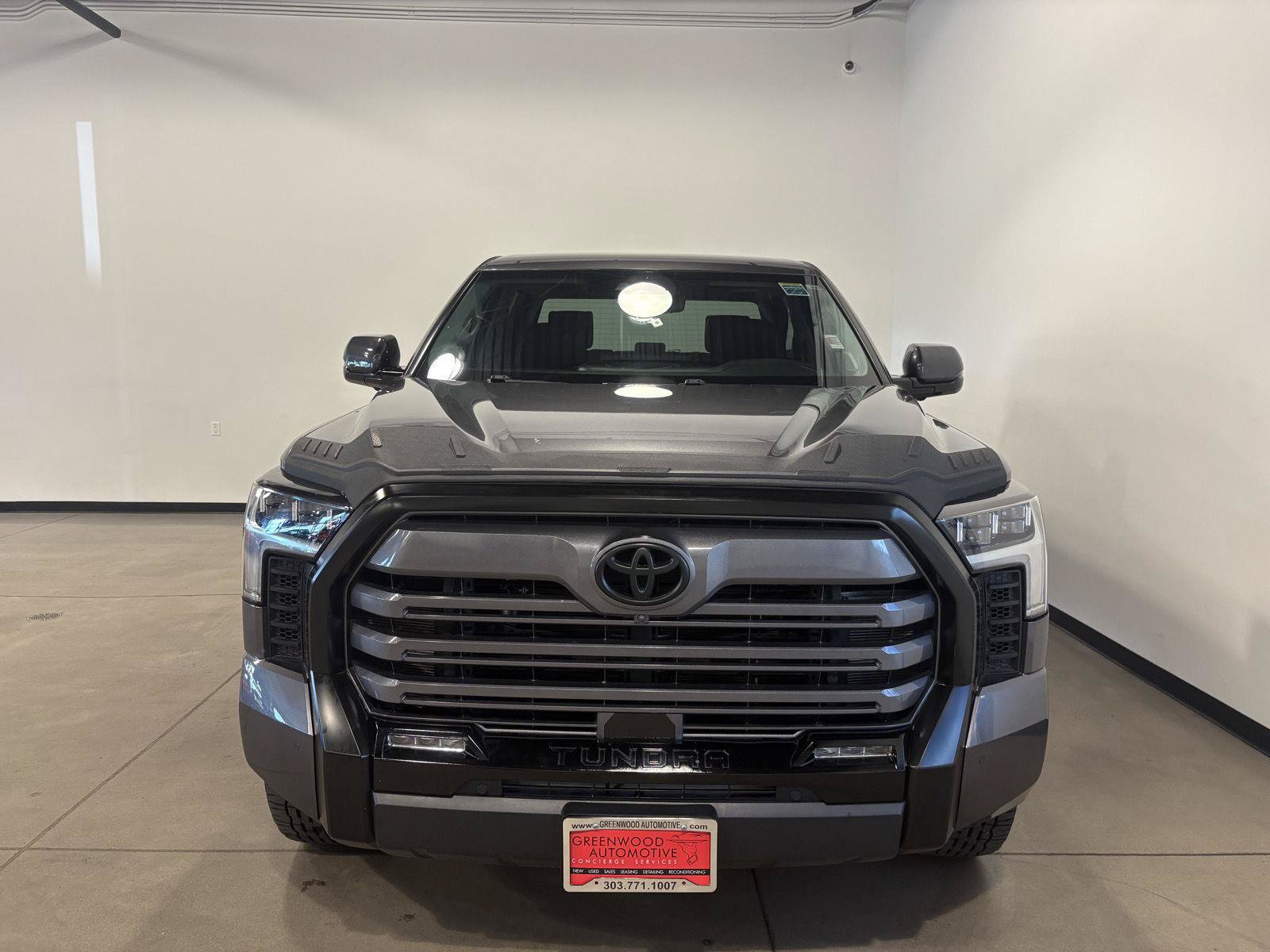 Used 2024 Toyota Tundra Limited AWD/4WD image 8