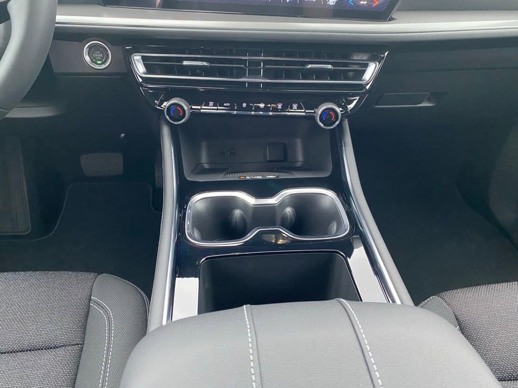 New 2026 Chevrolet Traverse LT w/ Sun and Wheel Package image 15