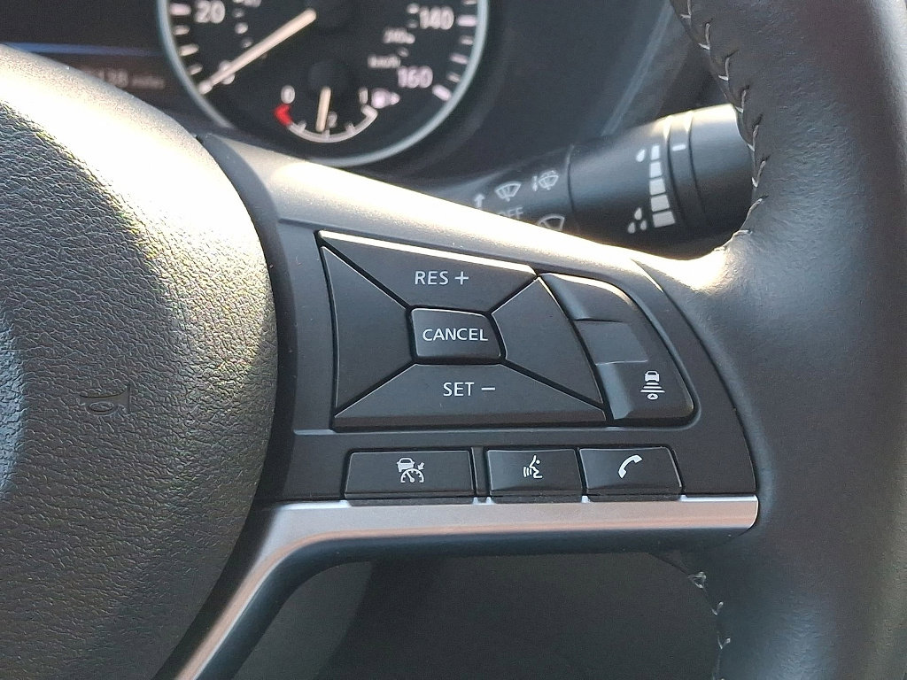 Used 2025 Nissan Sentra SV w/ All-Weather Package image 18