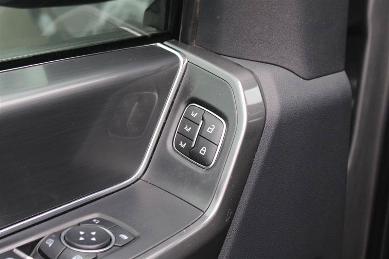 Used 2023 Ford F150 Lariat AWD/4WD image 12