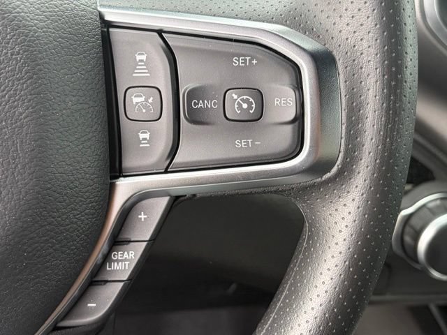 New 2026 RAM 1500 Express AWD/4WD image 16
