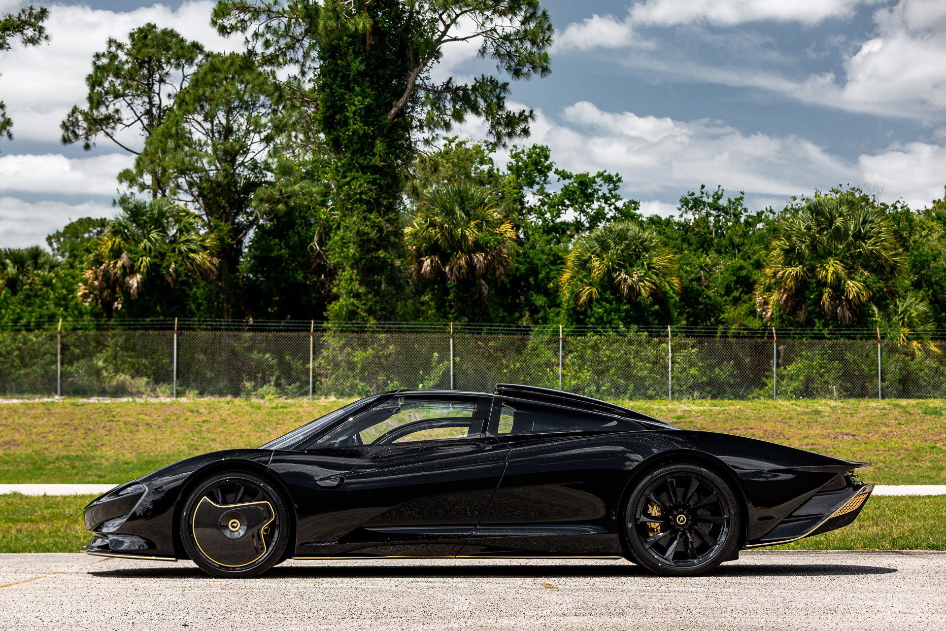 Used 2020 McLaren Speedtail image 30