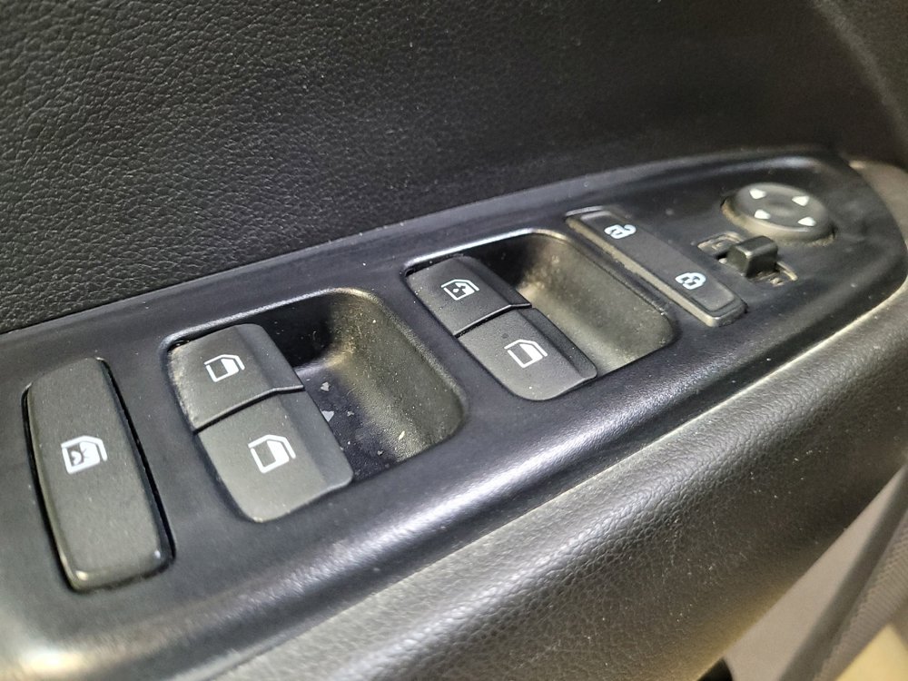 Used 2020 Hyundai Venue SEL image 27