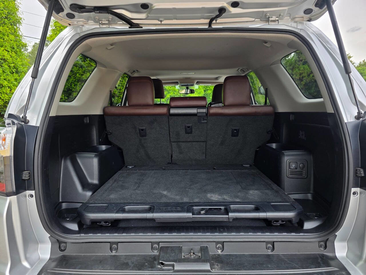 Used 2017 Toyota 4Runner Limited RWD image 40