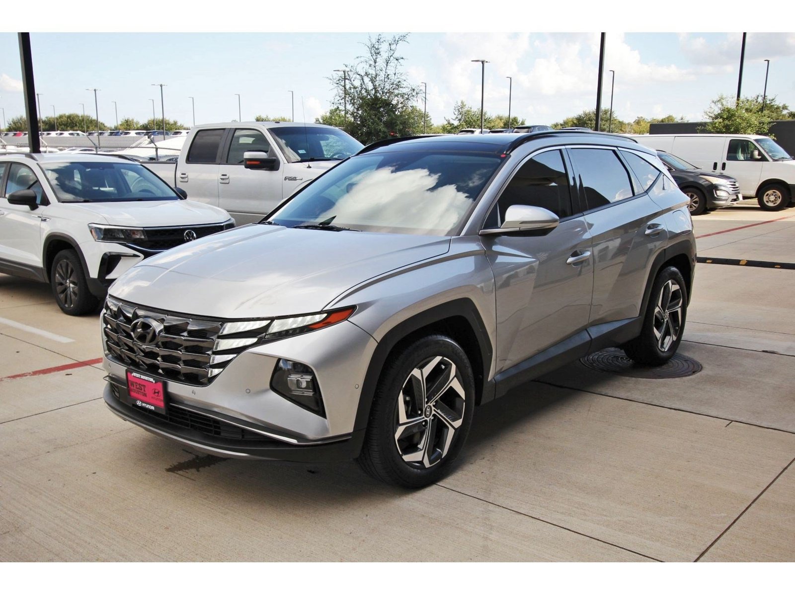 Certified 2024 Hyundai Tucson Limited FWD image 3