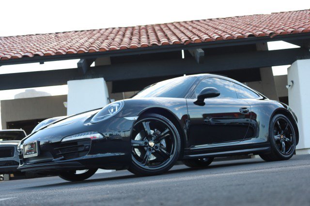 Used 2015 Porsche 911 Carrera 4 AWD/4WD image 3