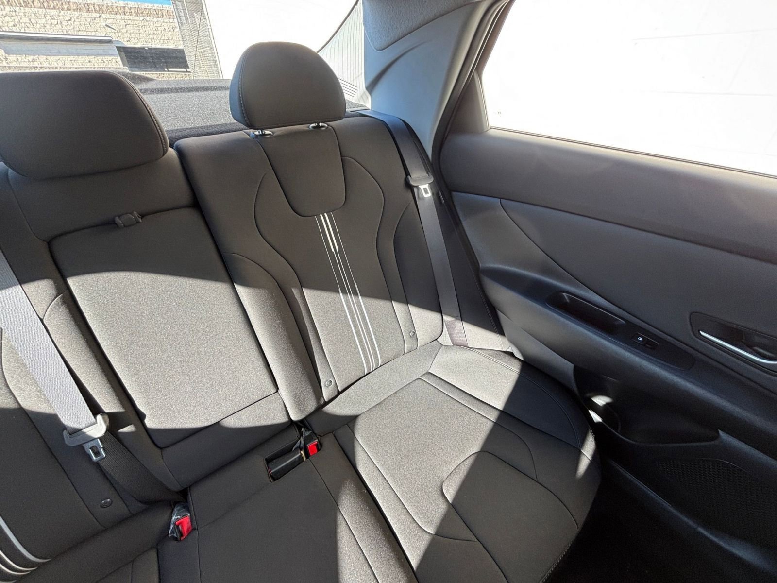 Used 2025 Hyundai Elantra SEL image 37