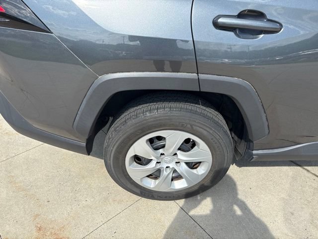 Used 2019 Toyota RAV4 LE w/ All Weather Liner Package AWD/4WD image 9