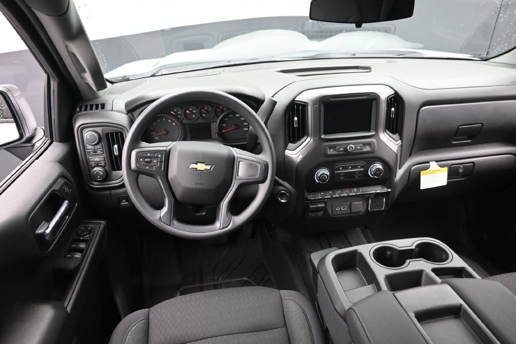New 2026 Chevrolet Silverado 1500 Custom w/ LPO, Dark Essentials Package AWD/4WD image 14