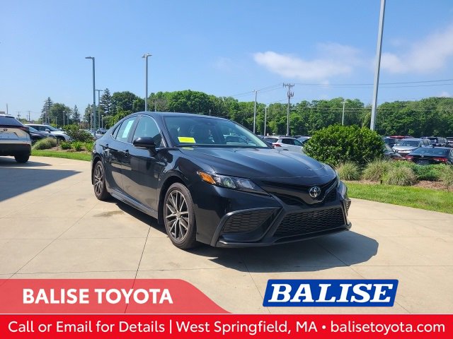 Used 2024 Toyota Camry SE