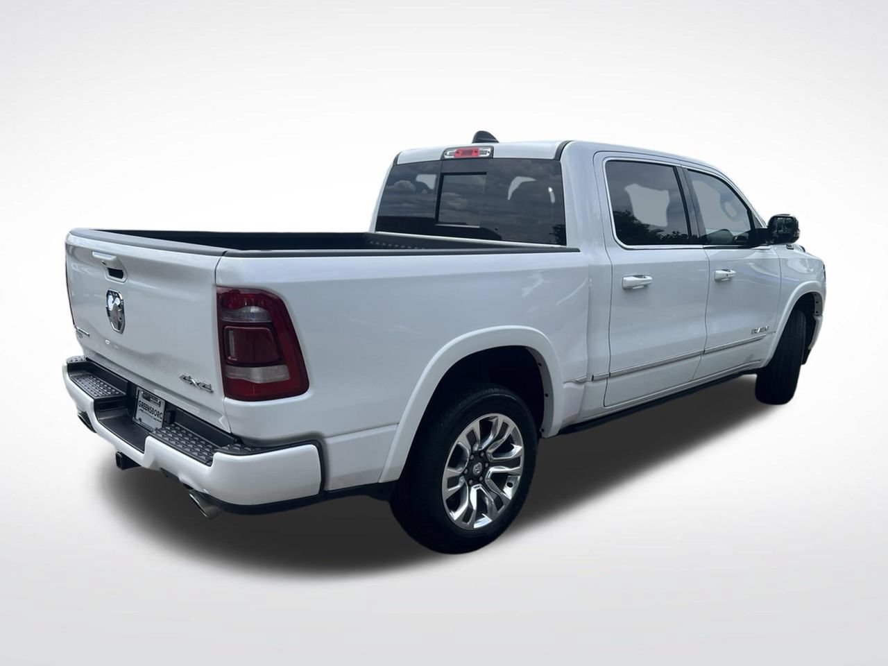 Used 2023 RAM 1500 Limited w/ Body Color Bumper Group AWD/4WD image 6