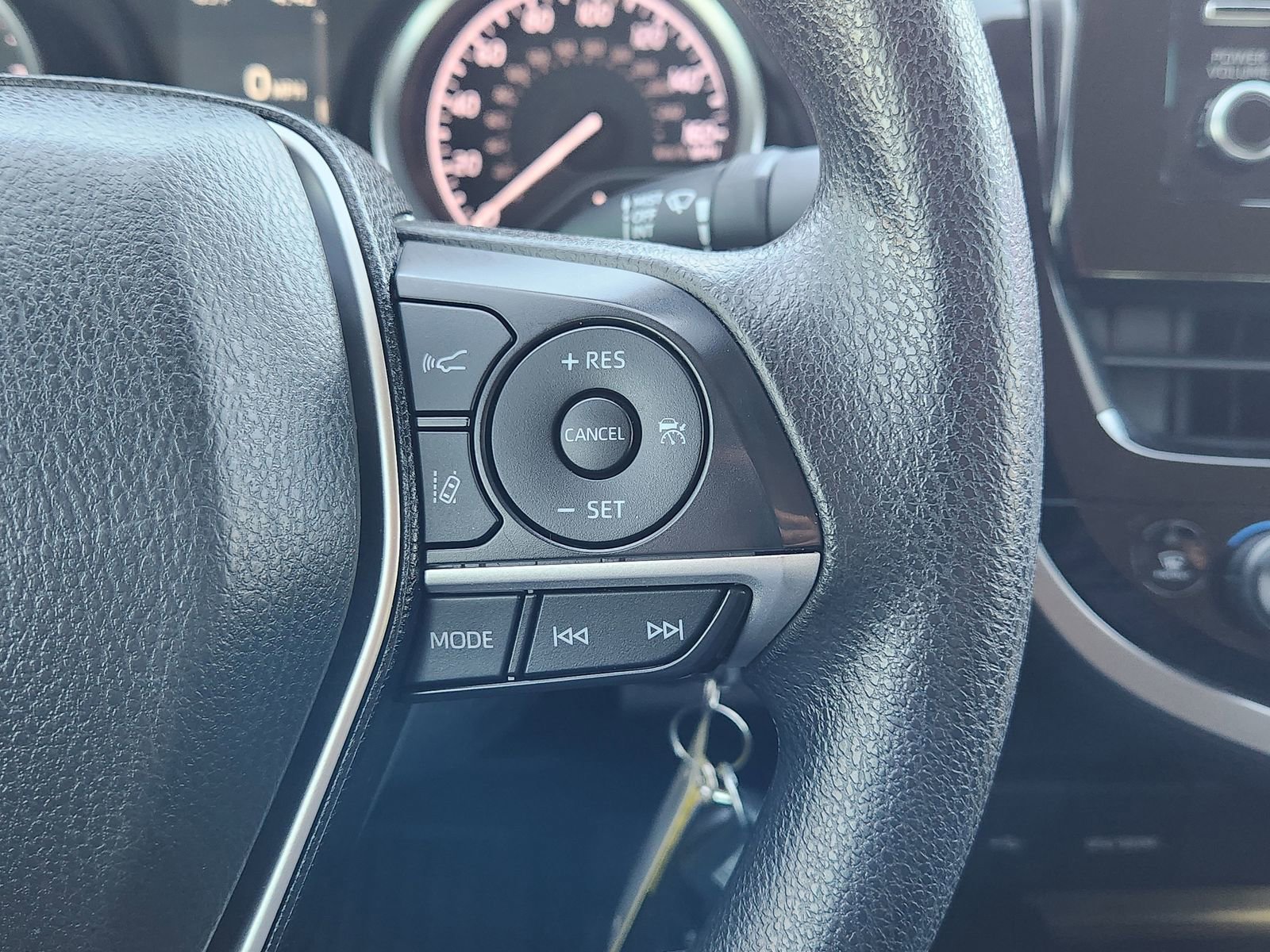 Used 2023 Toyota Camry LE image 33