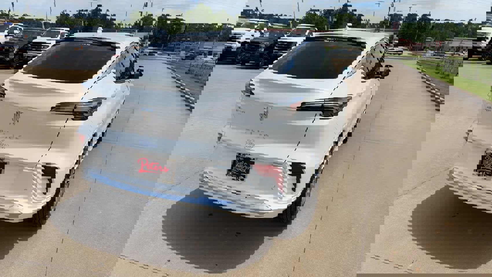 Used 2025 Buick Envista Avenir FWD image 8