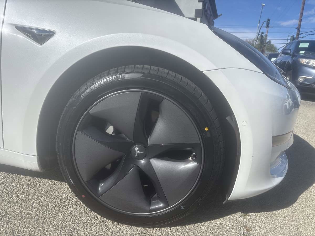 Used 2019 Tesla Model 3 Mid Range image 26