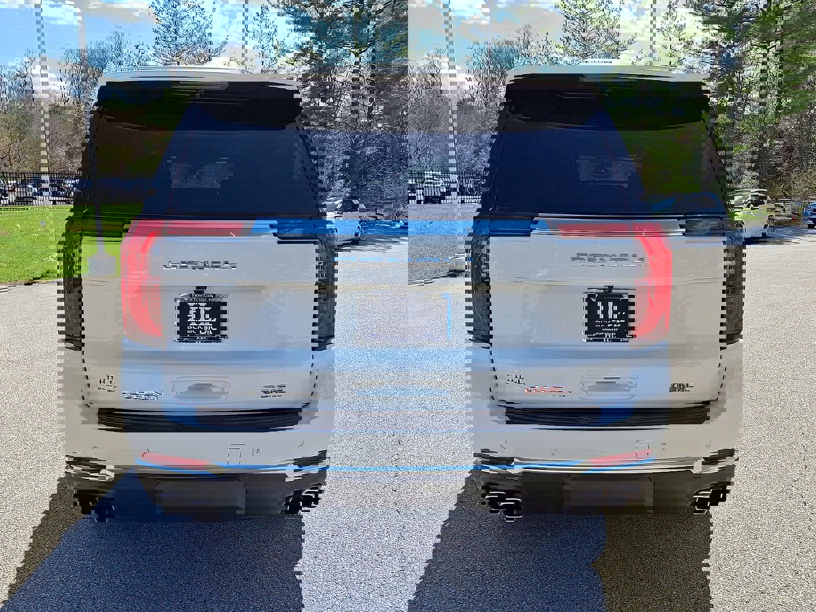 Certified 2025 GMC Yukon Denali w/ Sun & Power Step Package image 23