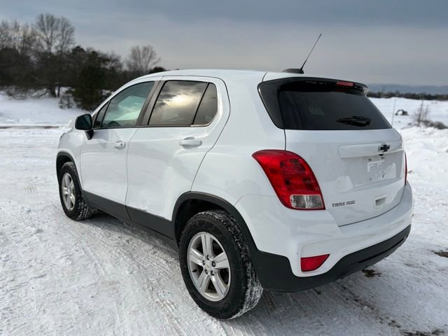 Certified 2021 Chevrolet Trax LS w/ Tint and Cruise Package image 8