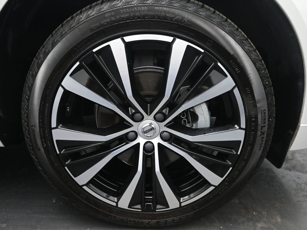 Used 2024 Volvo XC60 B5 Plus w/ Protection Package Premier image 15