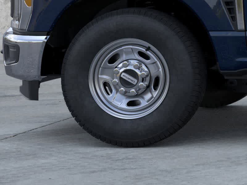 New 2025 Ford F250 XL w/ XL Chrome Package image 19