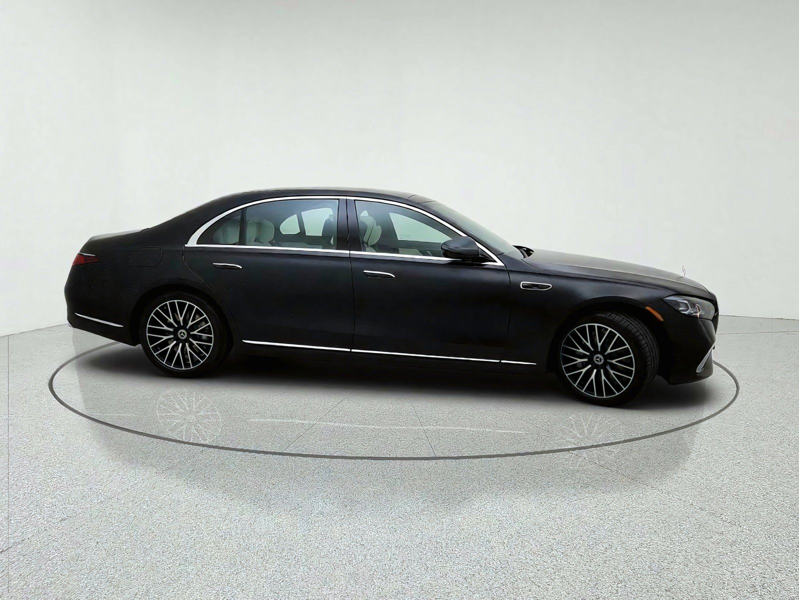 New 2027 Mercedes-Benz S 580 4MATIC Sedan image 6