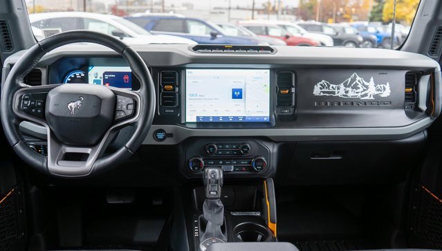 Used 2023 Ford Bronco Badlands w/ Sasquatch Package image 19