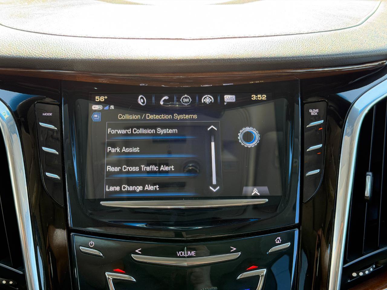 Used 2018 Cadillac Escalade Luxury AWD/4WD image 75