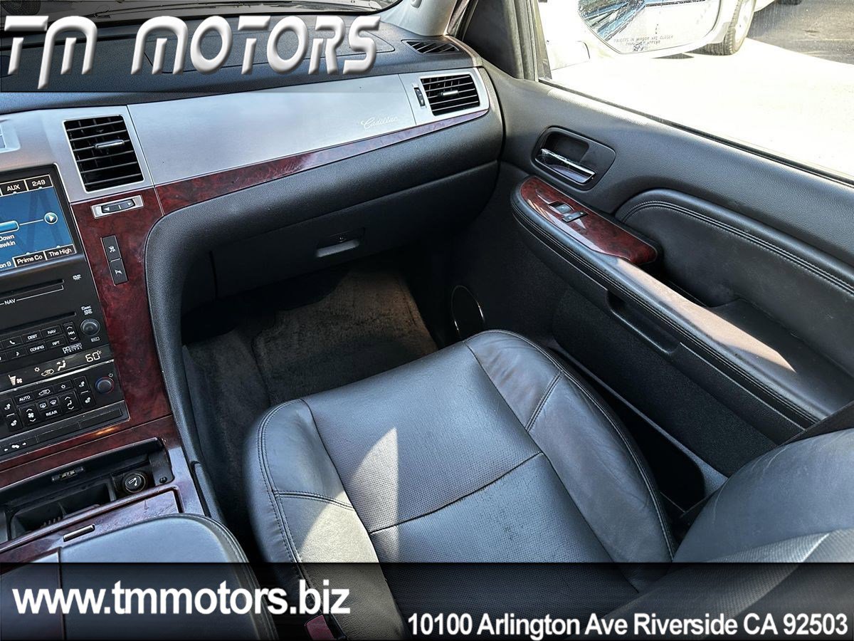 Used 2009 Cadillac Escalade 2WD image 12