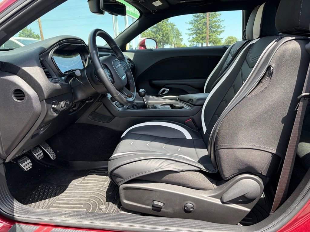 Used 2023 Dodge Challenger R/T w/ Blacktop Package RWD image 10