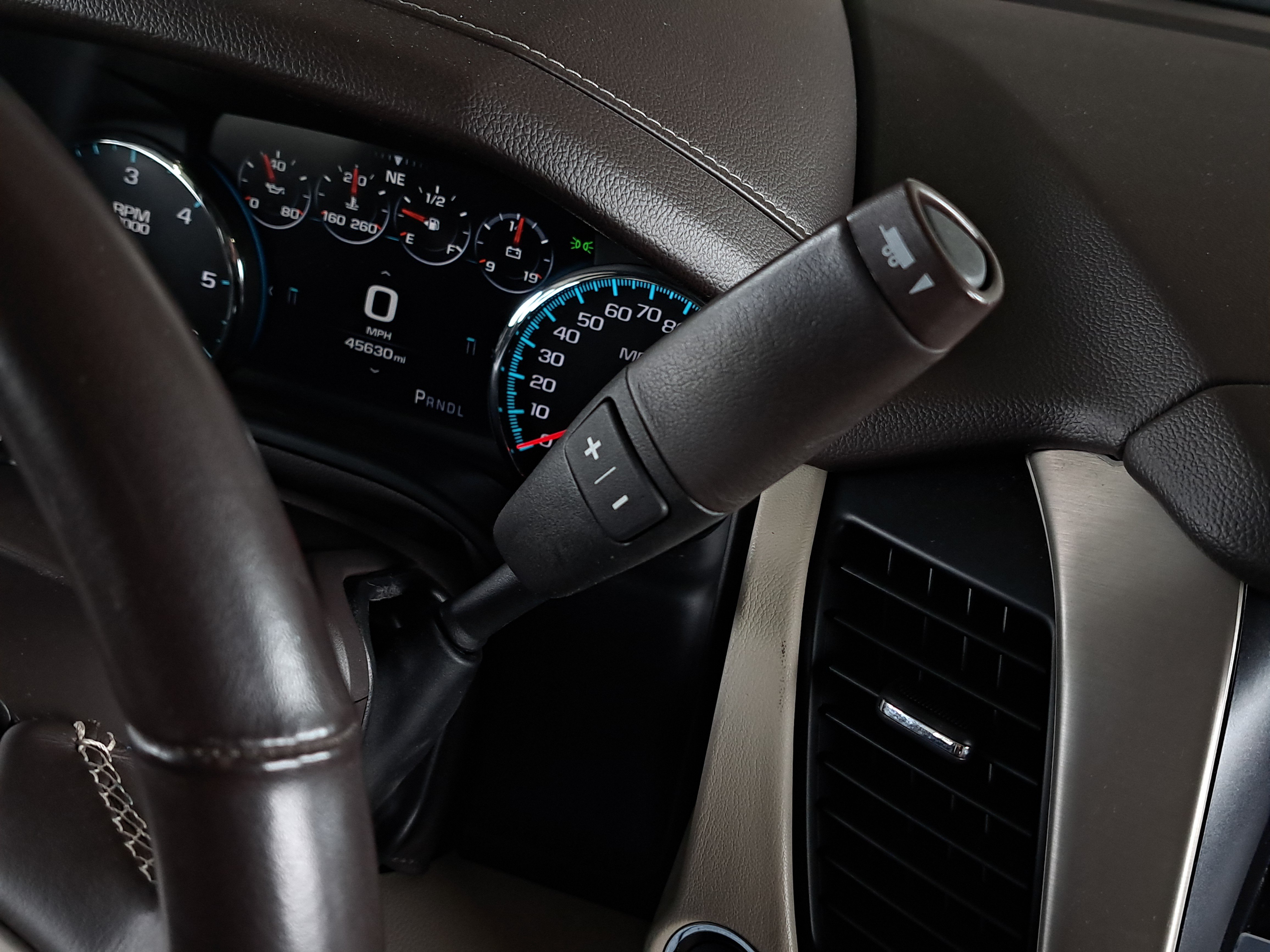 Used 2020 GMC Yukon Denali AWD/4WD image 30