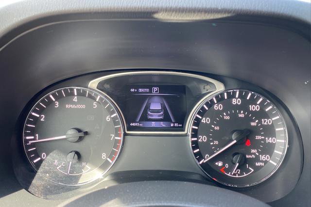 Used 2019 Nissan Pathfinder SV w/ SV Tech Package AWD/4WD image 16