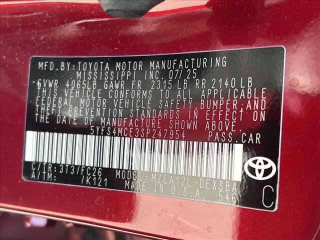Certified 2025 Toyota Corolla SE image 27