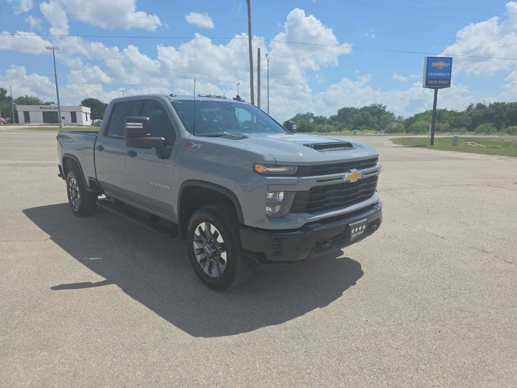 Used 2024 Chevrolet Silverado 2500 Custom w/ Custom Value Package AWD/4WD image 1