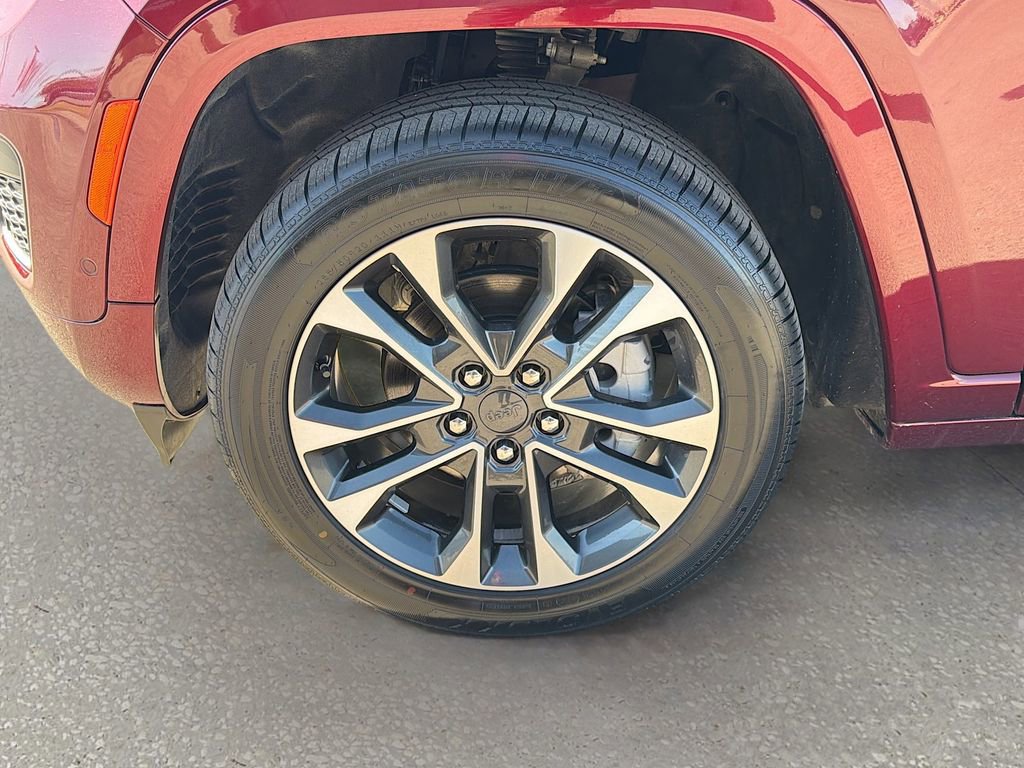 Used 2023 Jeep Grand Cherokee Overland image 44