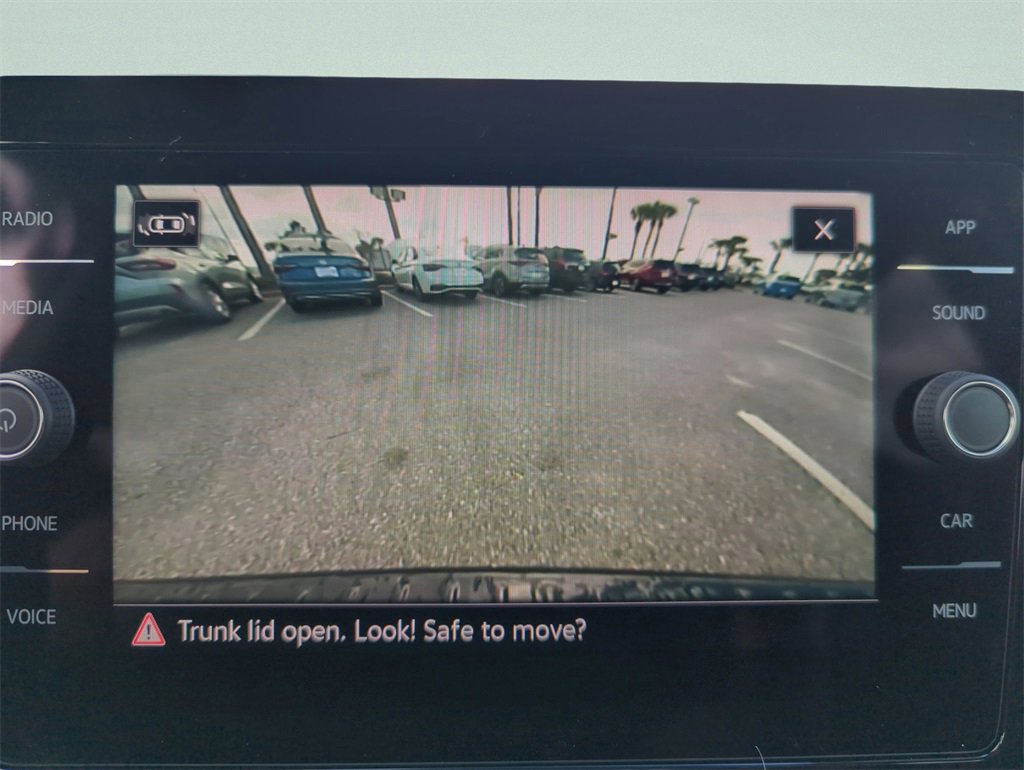 New 2026 Volkswagen Taos SE image 30