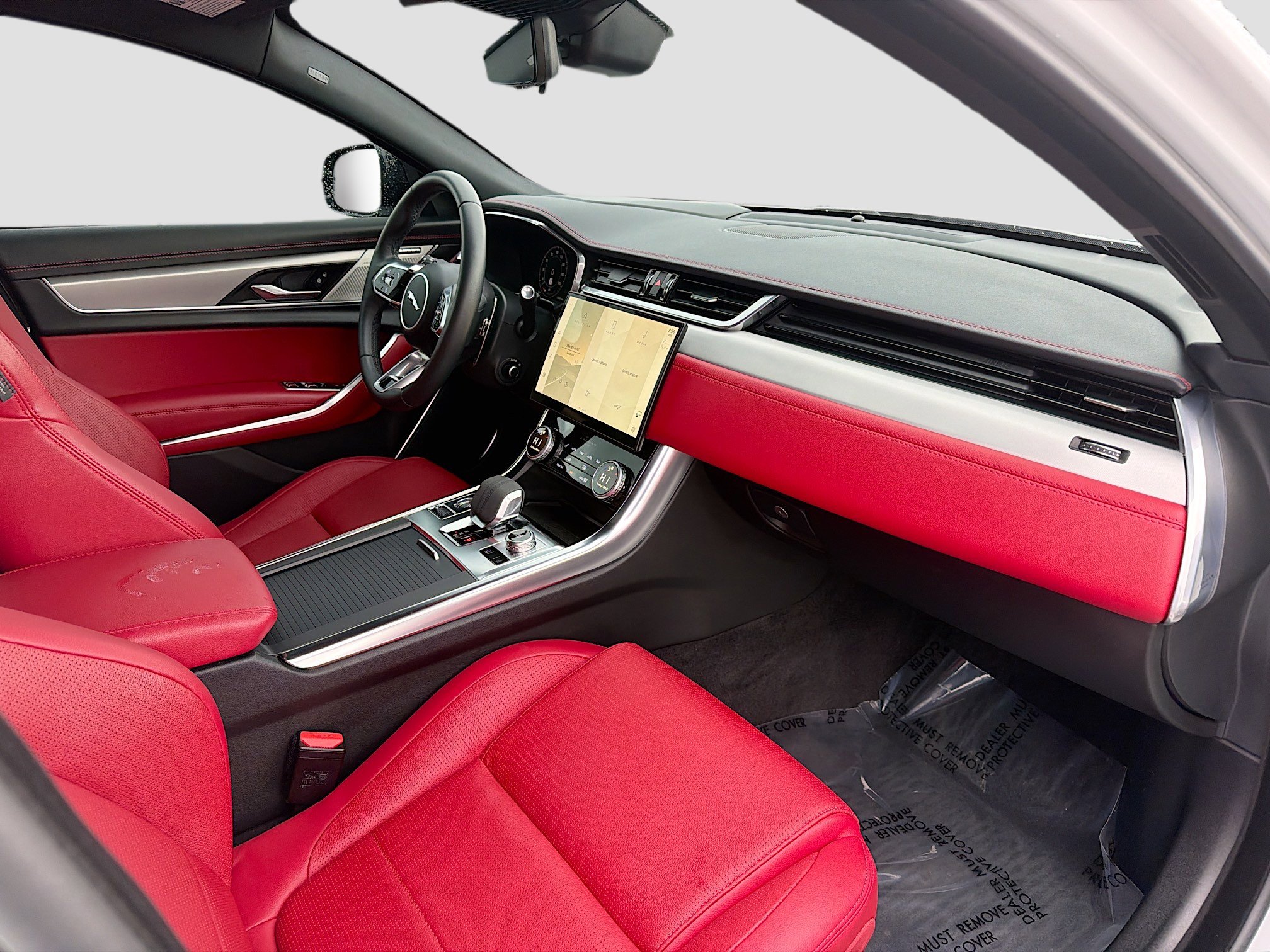 Used 2024 Jaguar XF R-Dynamic SE image 14