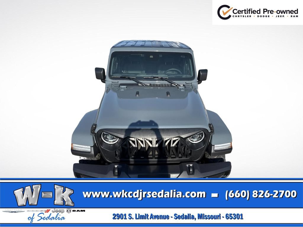 Certified 2025 Jeep Gladiator Sport AWD/4WD image 17