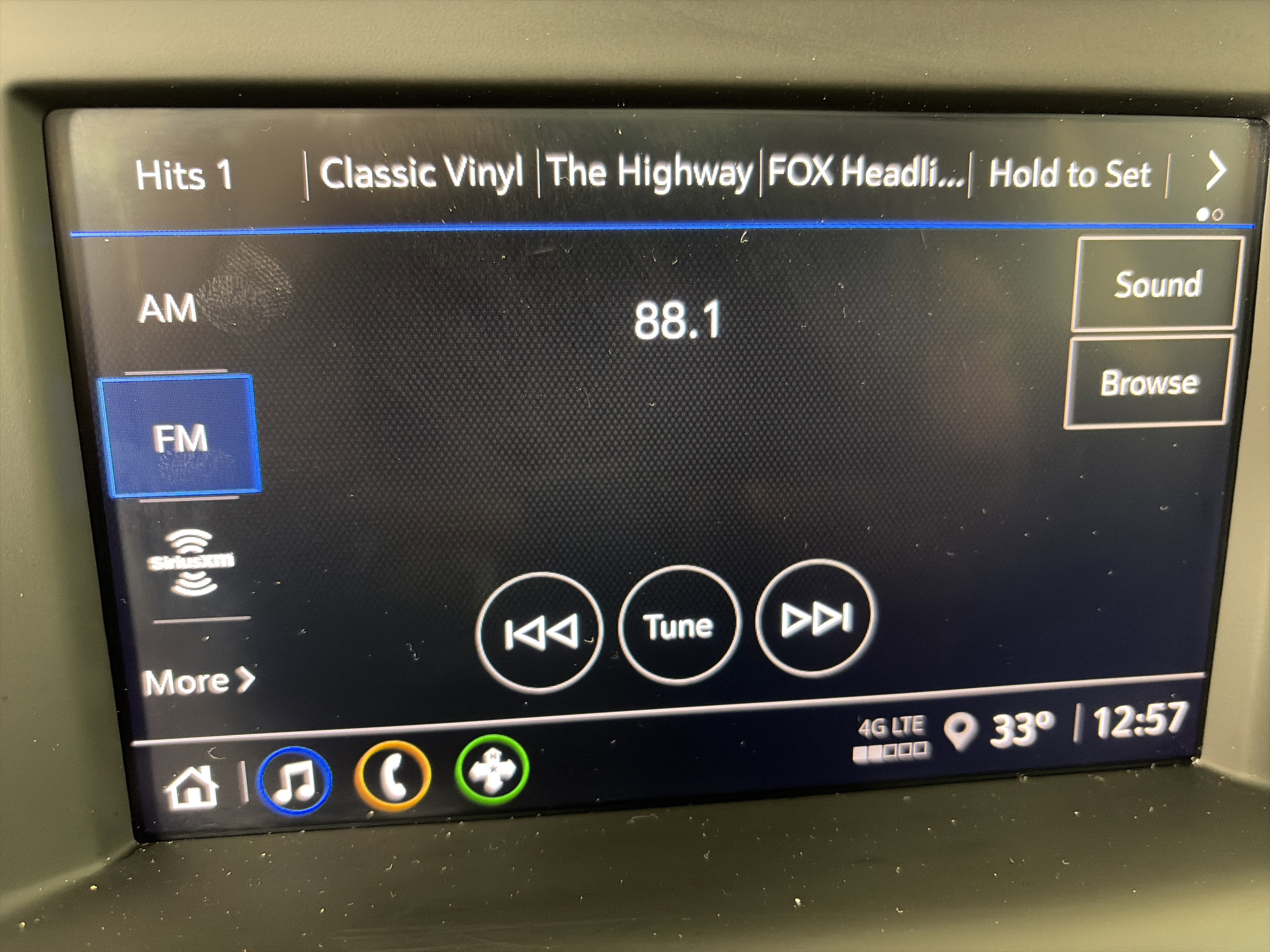 Used 2023 GMC Terrain SLE w/ Driver Convenience Package image 21