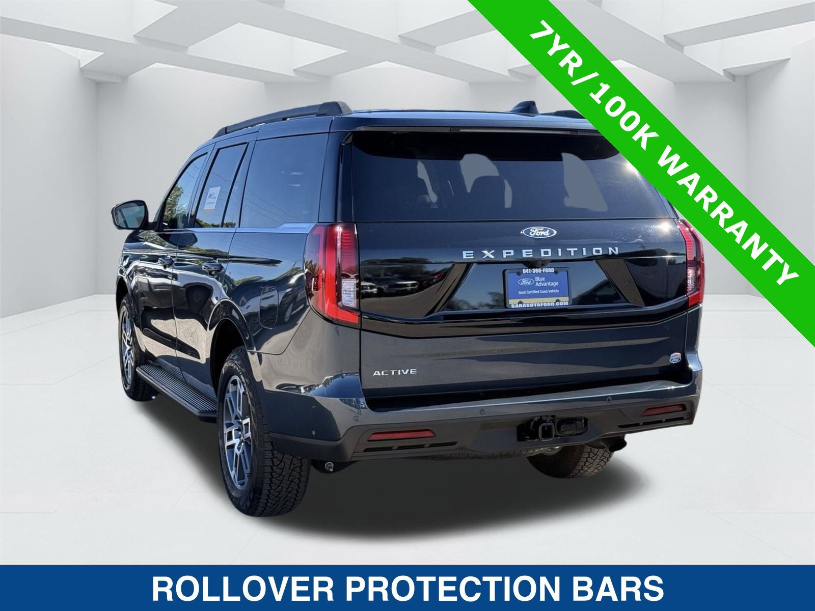 Certified 2025 Ford Expedition Active image 6