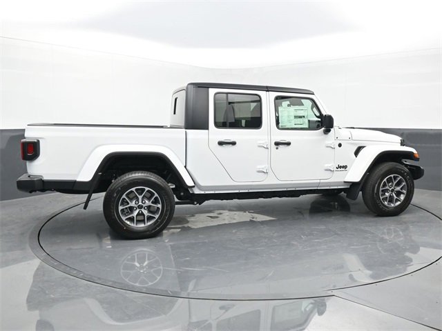 Used 2024 Jeep Gladiator Sport image 6