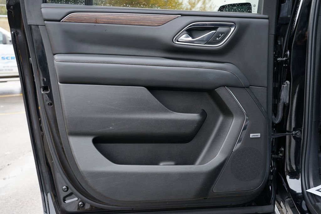 Used 2023 Chevrolet Suburban High Country w/ Premium Package image 19