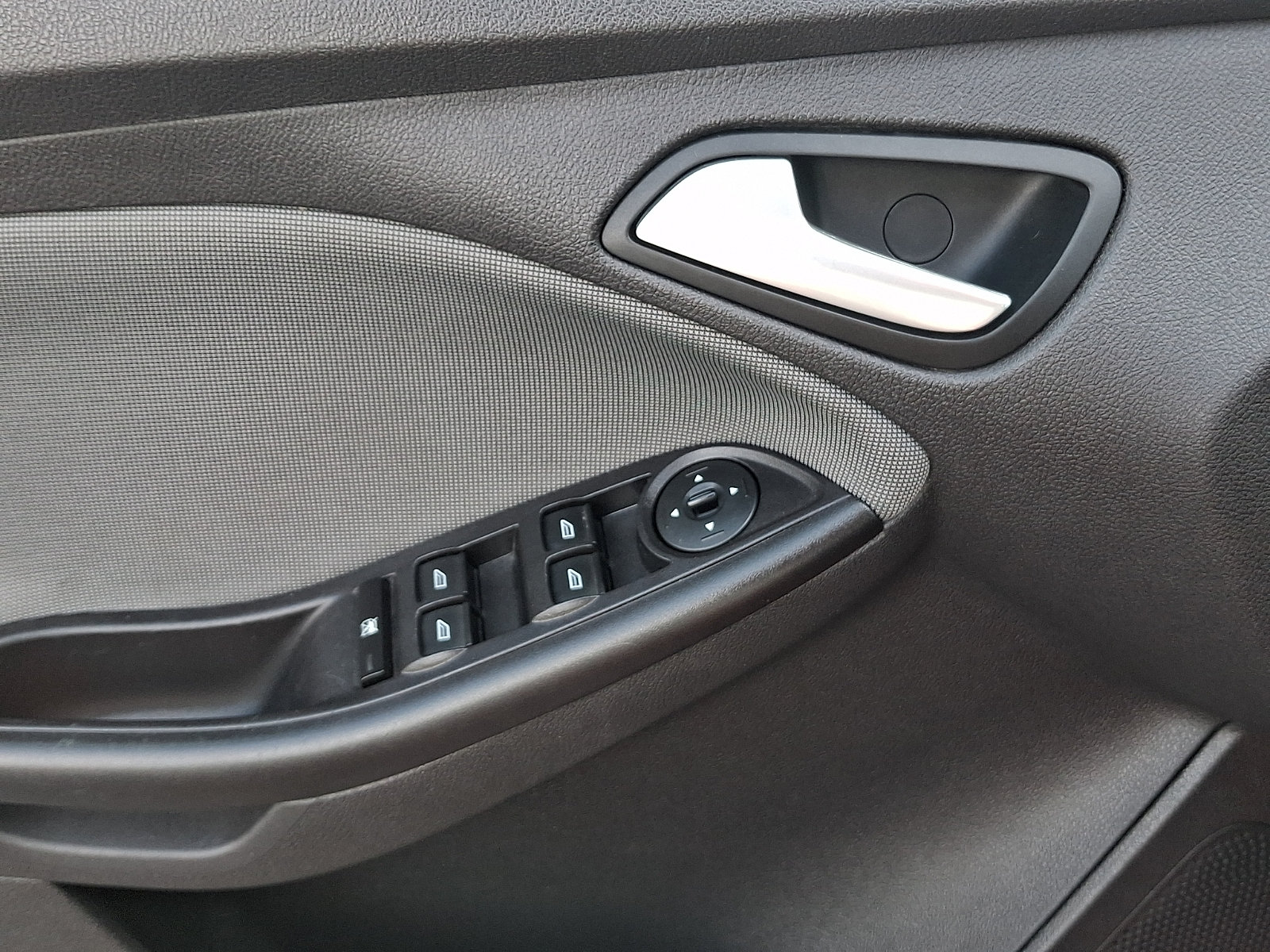 Used 2014 Ford Focus SE FWD image 13
