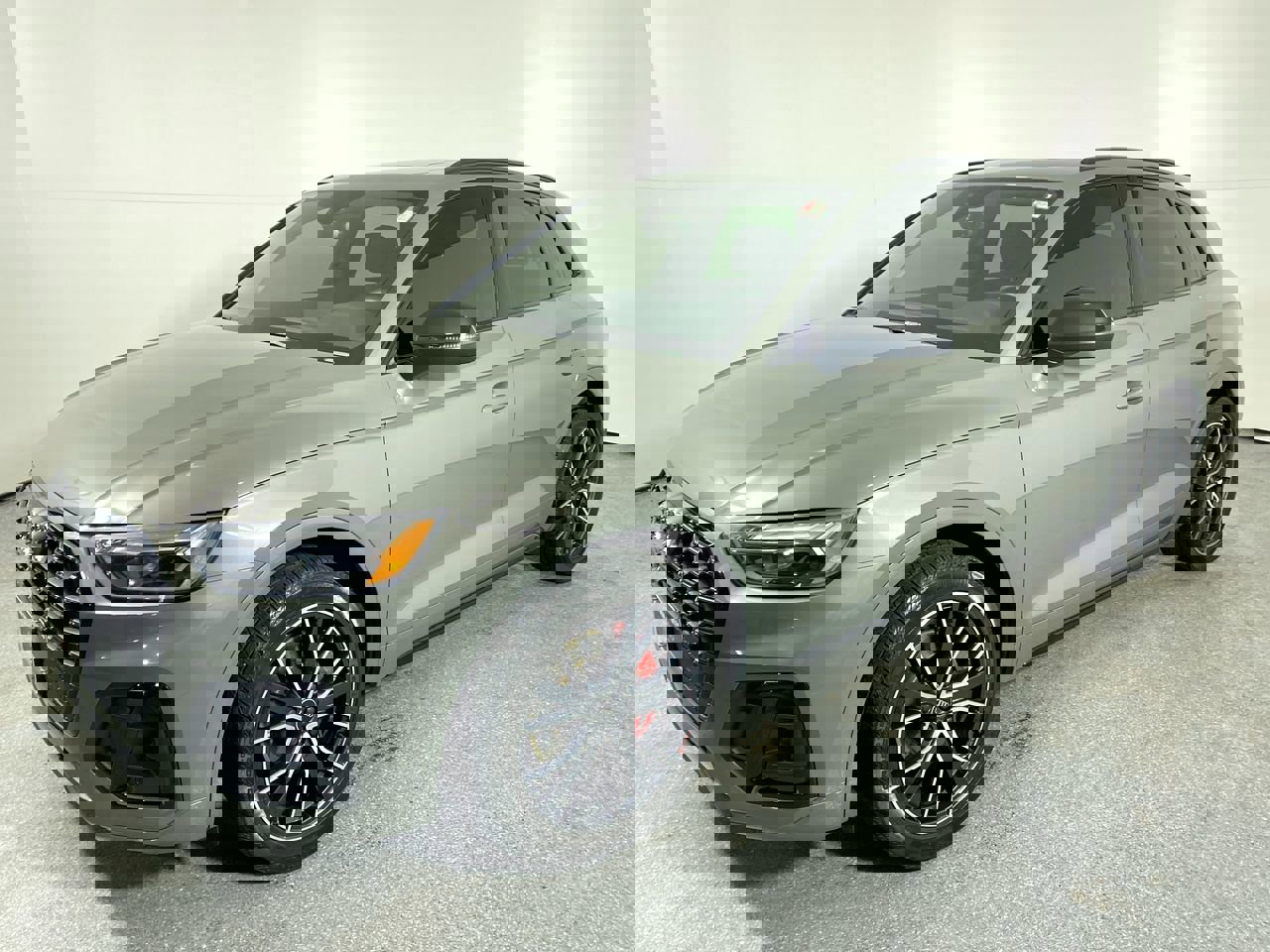 Used 2023 Audi SQ5 Premium Plus w/ Premium Plus Package image 25