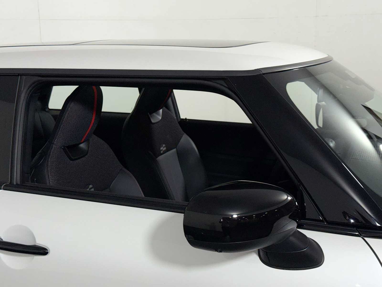 Used 2026 MINI Cooper S FWD image 30
