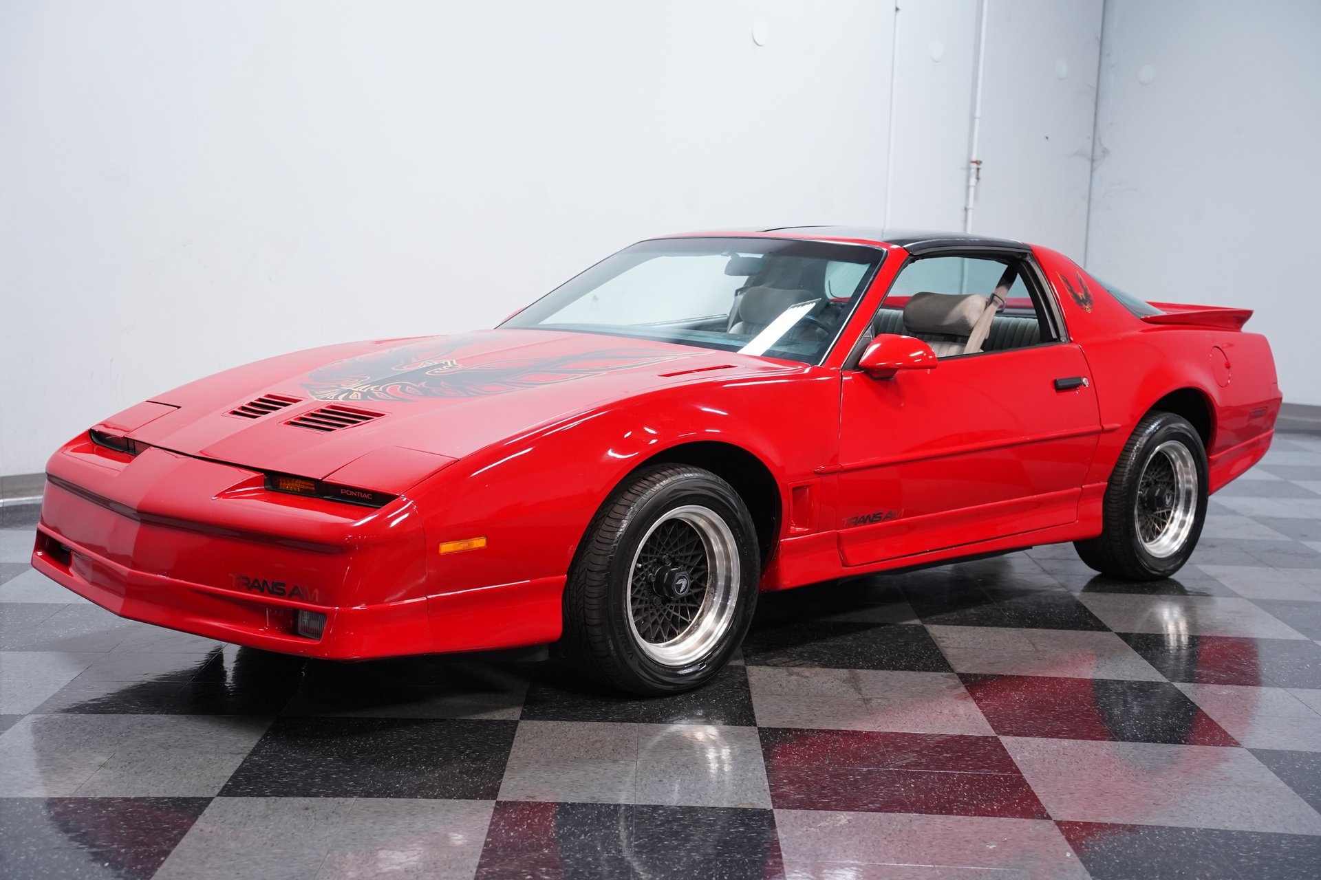 Used 1989 Pontiac Firebird Trans Am RWD image 6