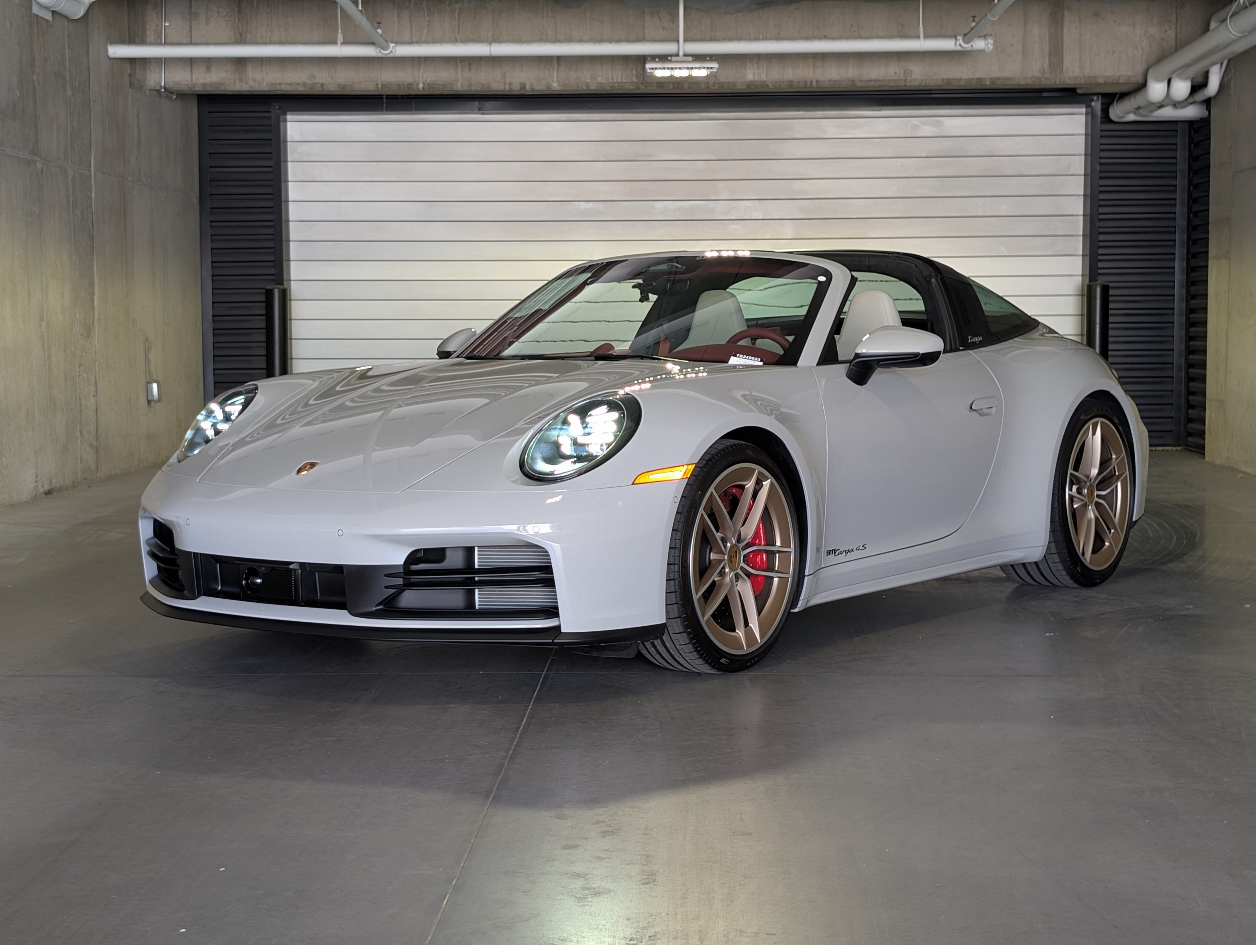 Certified 2026 Porsche 911 Targa 4S AWD/4WD image 1
