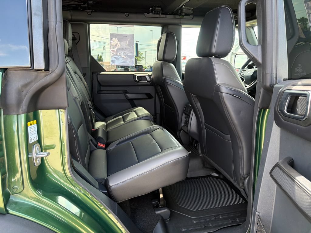 Used 2025 Ford Bronco Outer Banks AWD/4WD image 19